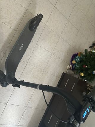 Patinete Eléctrico Ninebot E2 - 1 Mes Uso