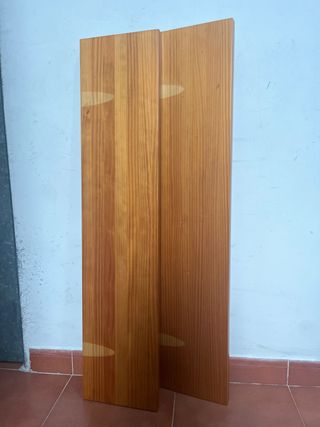 Estantería de madera