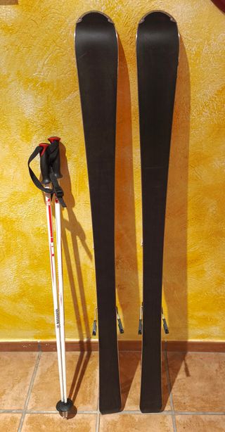 Esquís Atomic ETL147 con bastones