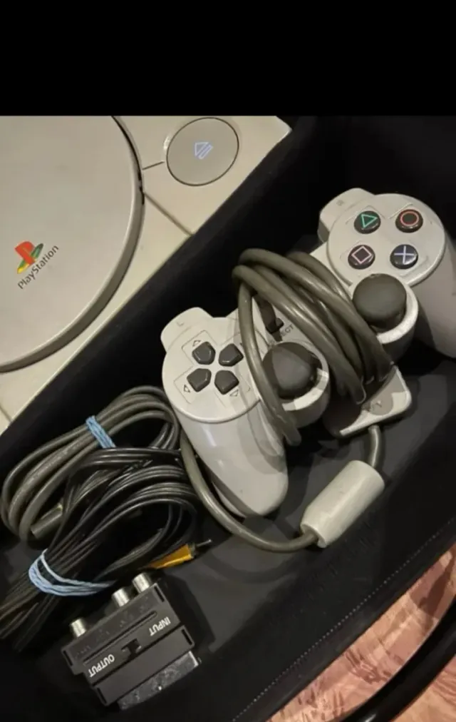 Consola PlayStation 1 con maletín