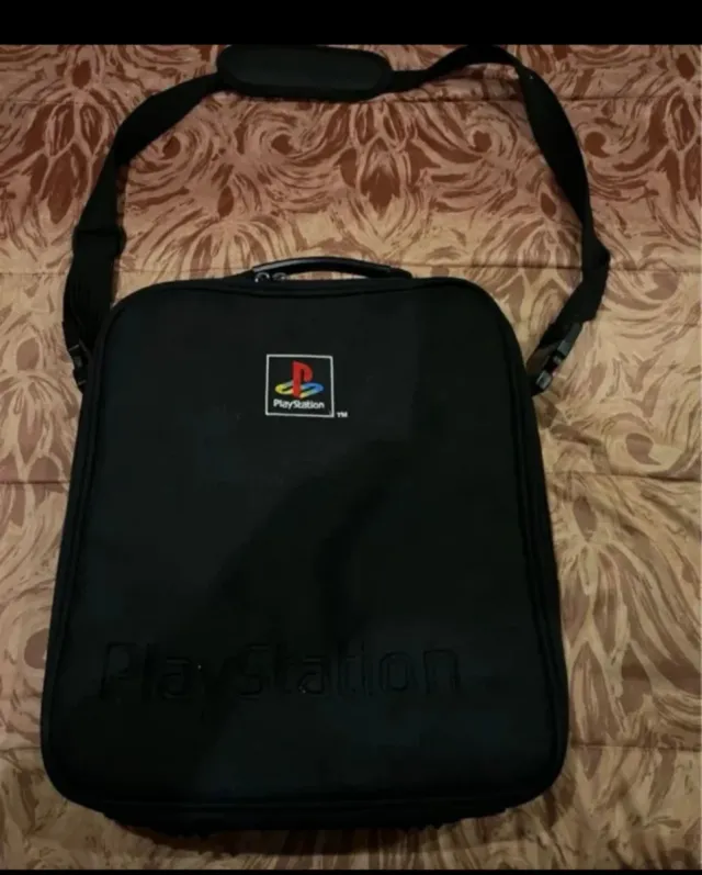 Consola PlayStation 1 con maletín