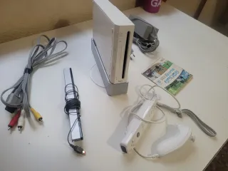 Nintendo Wii + Wii Sports