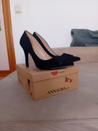 Zapatos de tacón negros con lazo Talla 39