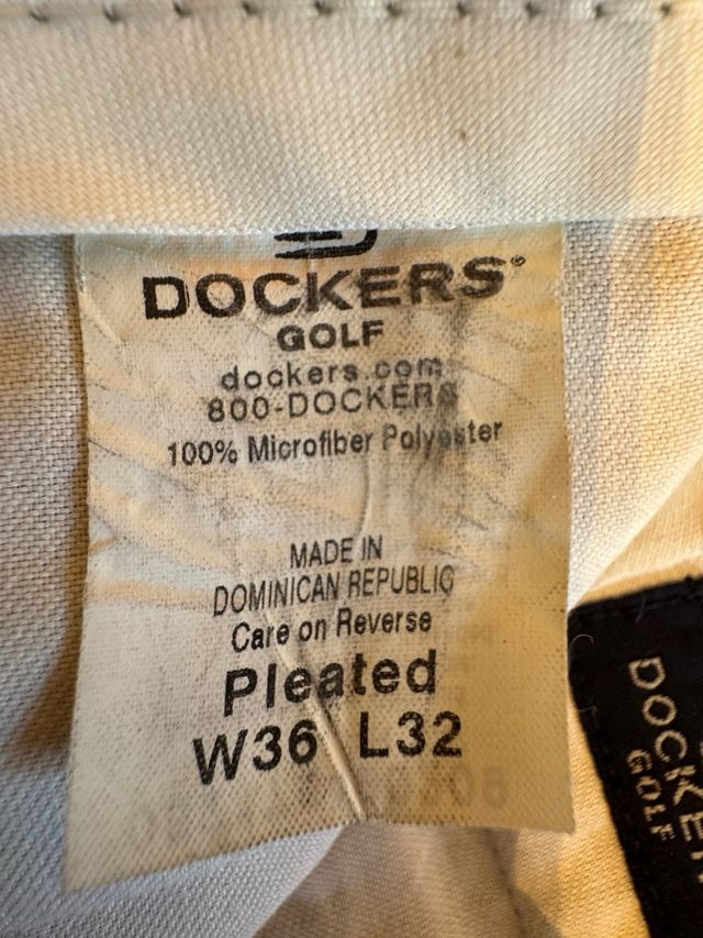 Pantalón sport tipo Chino verde oliva