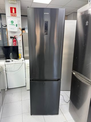 Nevera Gorenje Negra 2m x 60cm Nueva con Tara