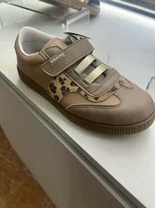 Zapatilla TITANITOS mujer marrón y dorado