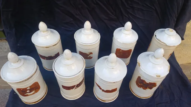 Antiche Bottiglie da Farmacia Bianche