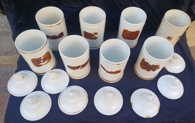 Antiche Bottiglie da Farmacia Bianche