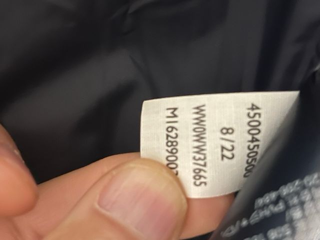 Cazadora Tommy Hilfiger acolchada T.50 de plumas