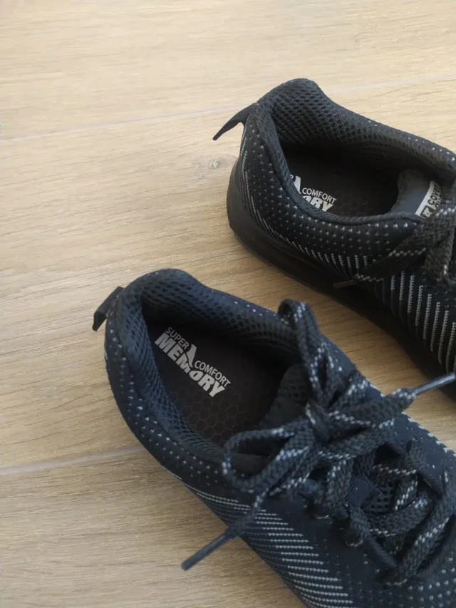 Zapatos de seguridad Coverguard negros y grises