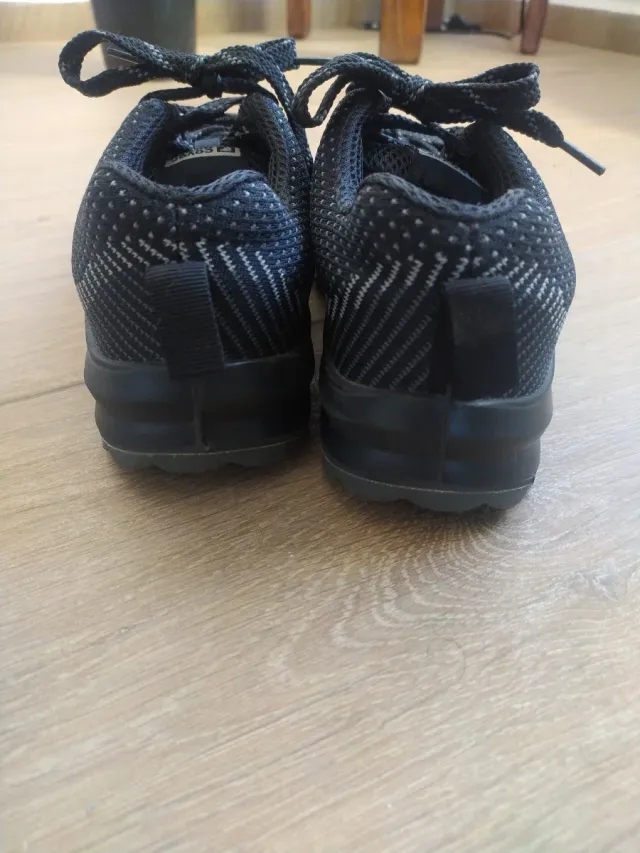Zapatos de seguridad Coverguard negros y grises