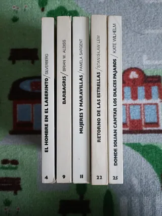 Mujeres y maravillas