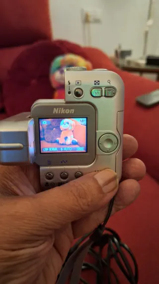 Nikon Coolpix SQ Cámara Digital