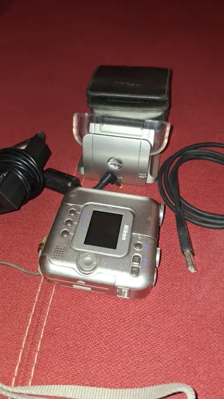 Nikon Coolpix SQ Cámara Digital