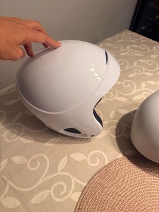 Casco de esquí blanco