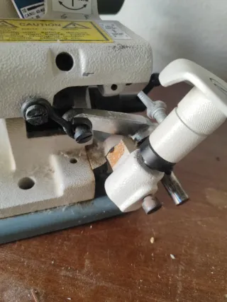 Máquina de coser puntada invisible MARSEW