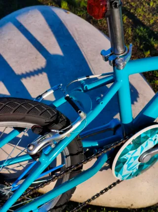 Bicicleta infantil 20" btwin azul