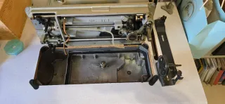 Máquina de coser industrial