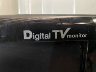 Monitor LG Flatron 20 con TV HD