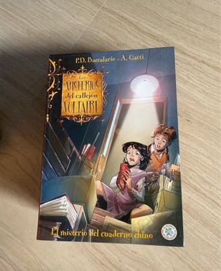 Los misterios del callejón Voltaire: Una copa d...