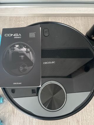 Robot aspirador Cecotec negro