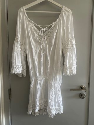 Vestido blanco Ablip con encaje