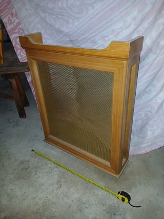 Cubre radiador madera y metal