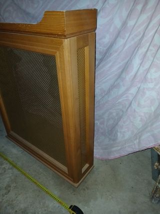 Cubre radiador madera y metal