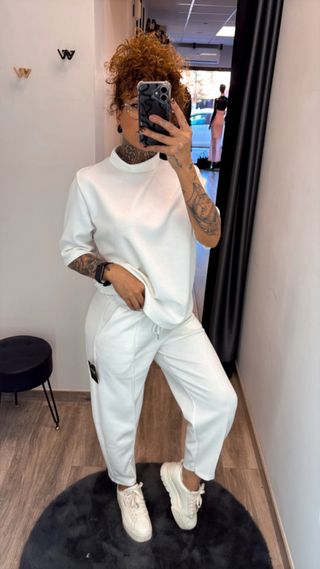 Conjunto chándal blanco