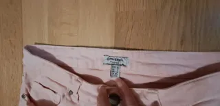 T.36 Vaqueros Cortefiel rosa palo.