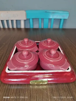 4 Cocottes Vintage con Bandeja Cerámica