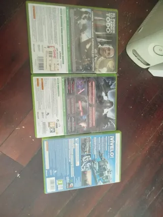 Lote 3 Giochi Xbox 360: Star Wars, CoD, F1