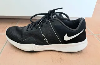 Zapatillas Nike Negras y Blancas
