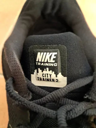 Zapatillas Nike Negras y Blancas