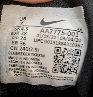 Zapatillas Nike Negras y Blancas