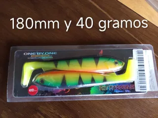 Lote de señuelos pesca a spinning