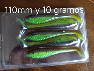 Lote de señuelos pesca a spinning