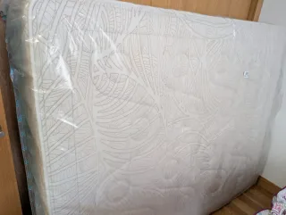 Materassino matrimoniale 150 cm, schiuma adattabile