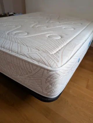 Materassino matrimoniale 150 cm, schiuma adattabile