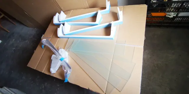 Estanterias de cristal puerta Liebherr 4013