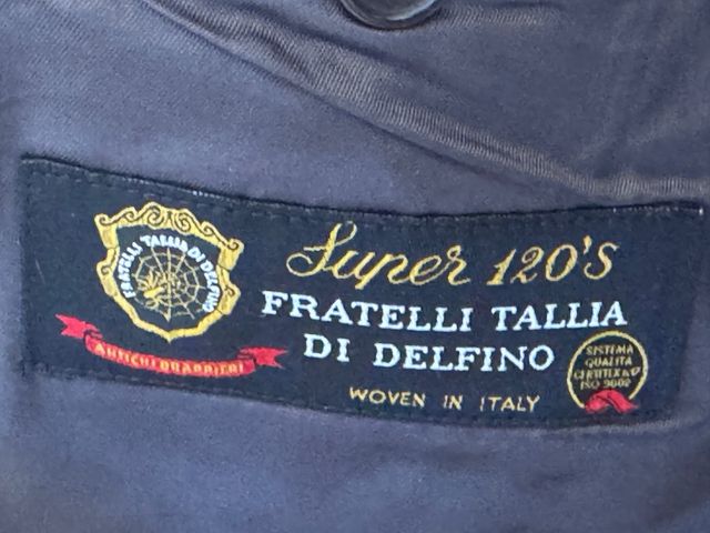 Traje de vestir gris chaqueta y pantalón