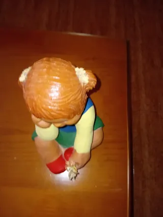 Muñeca de cerámica niña