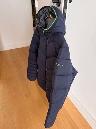 Chaqueta CMP azul acolchada