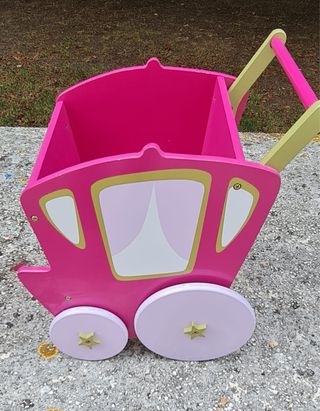 Carrito de madera rosa