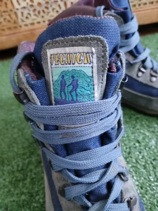 Botas de montaña Tecnica azules y grises