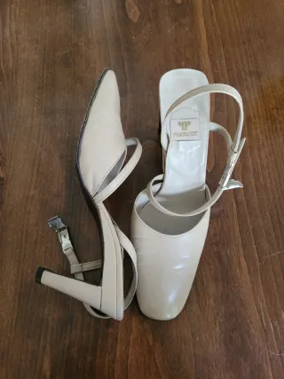 Sandalias Farrutx Beige Tira Tobillo