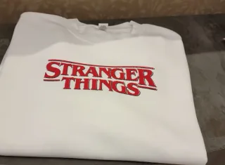 Felpa Stranger Things bianca