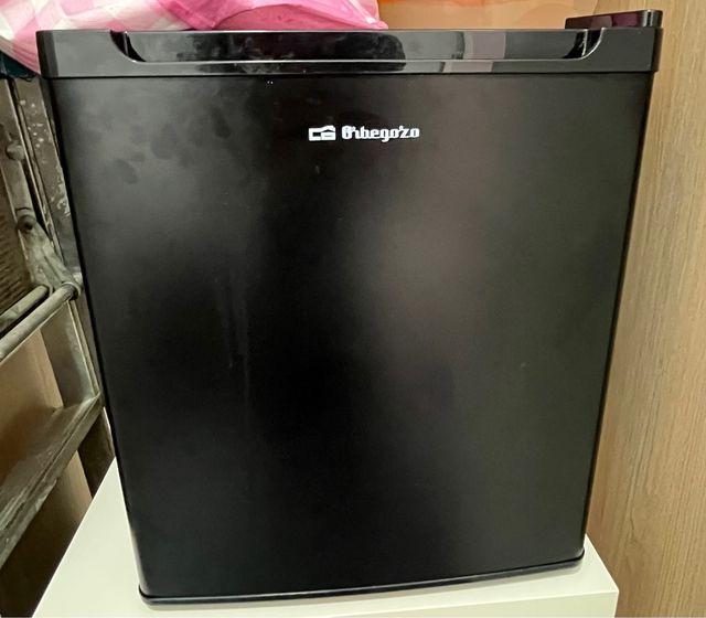 Nevera pequeña Orbegozo