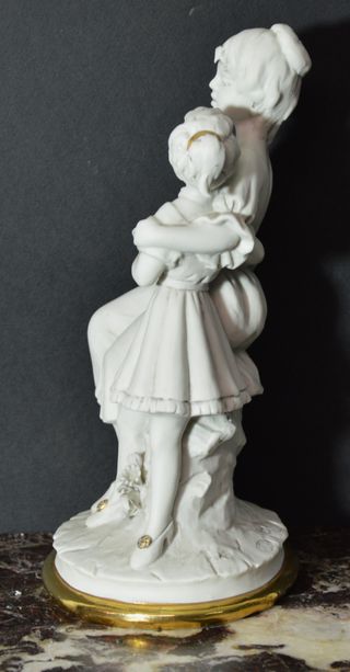 Triade Scultura Porcellana Biscuit Anni '70