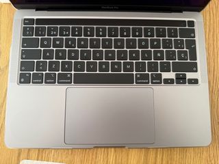 MacBook Pro Touch Bar 13, M1 modelo 2020